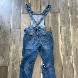 Levi’s overalls